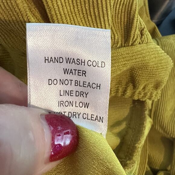 HYFVE Top Cropped Ballon Sleeve Corduroy Smocked Mustard Yellow Tie Back - Picture 10 of 10